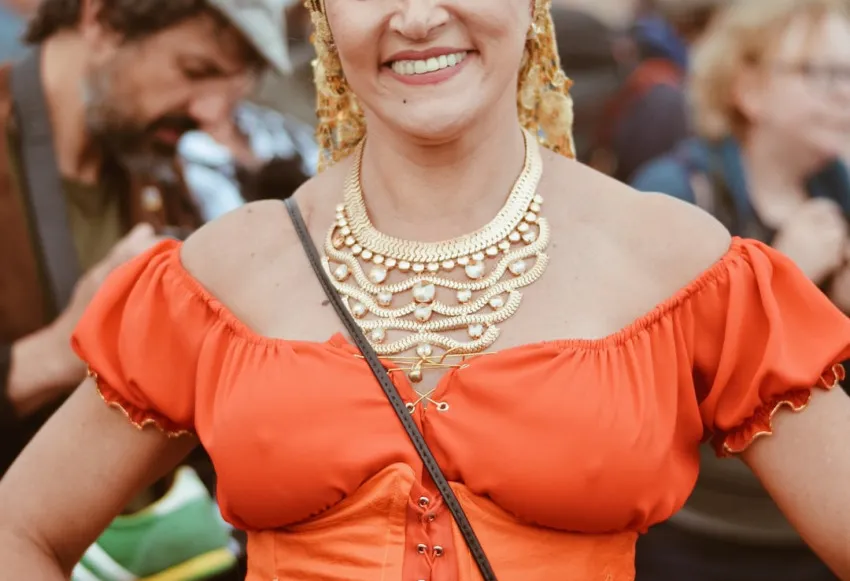 Blessings Abound: Powerful Prayers for Women to Embrace Divine Guidance